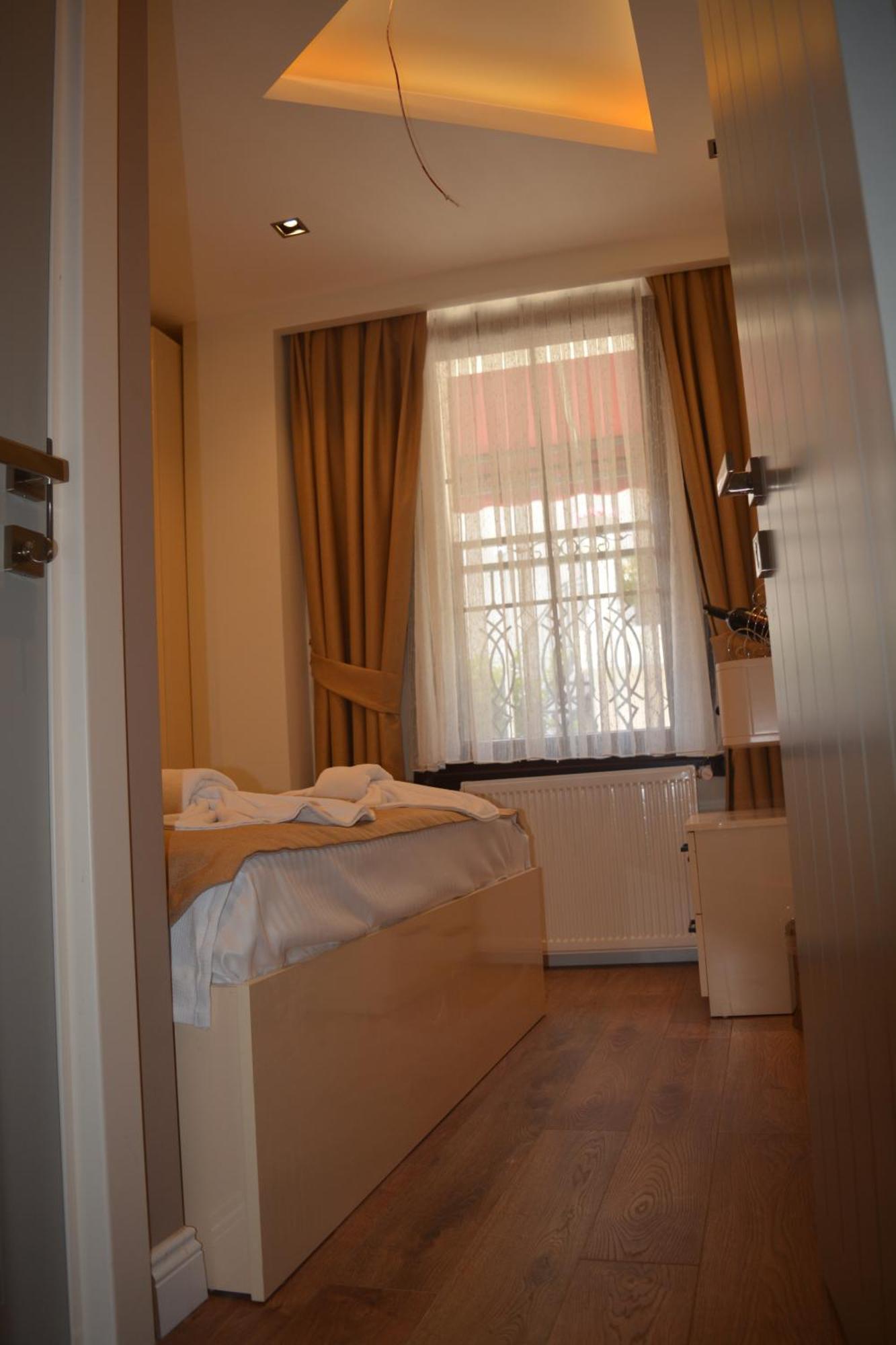 Garden Elisa Hotel Istanbul Exteriör bild